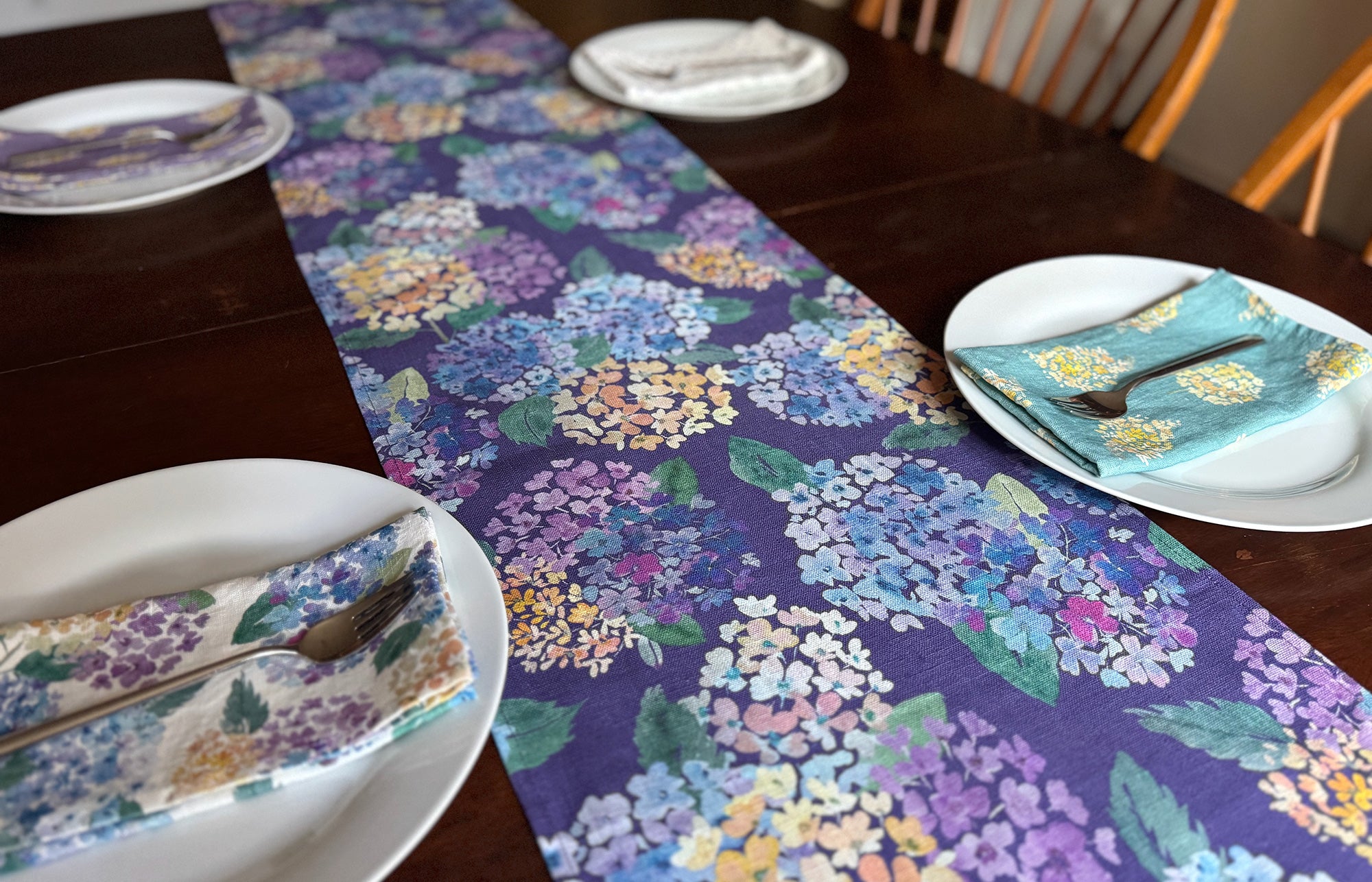 endless hydrangea linen table runner