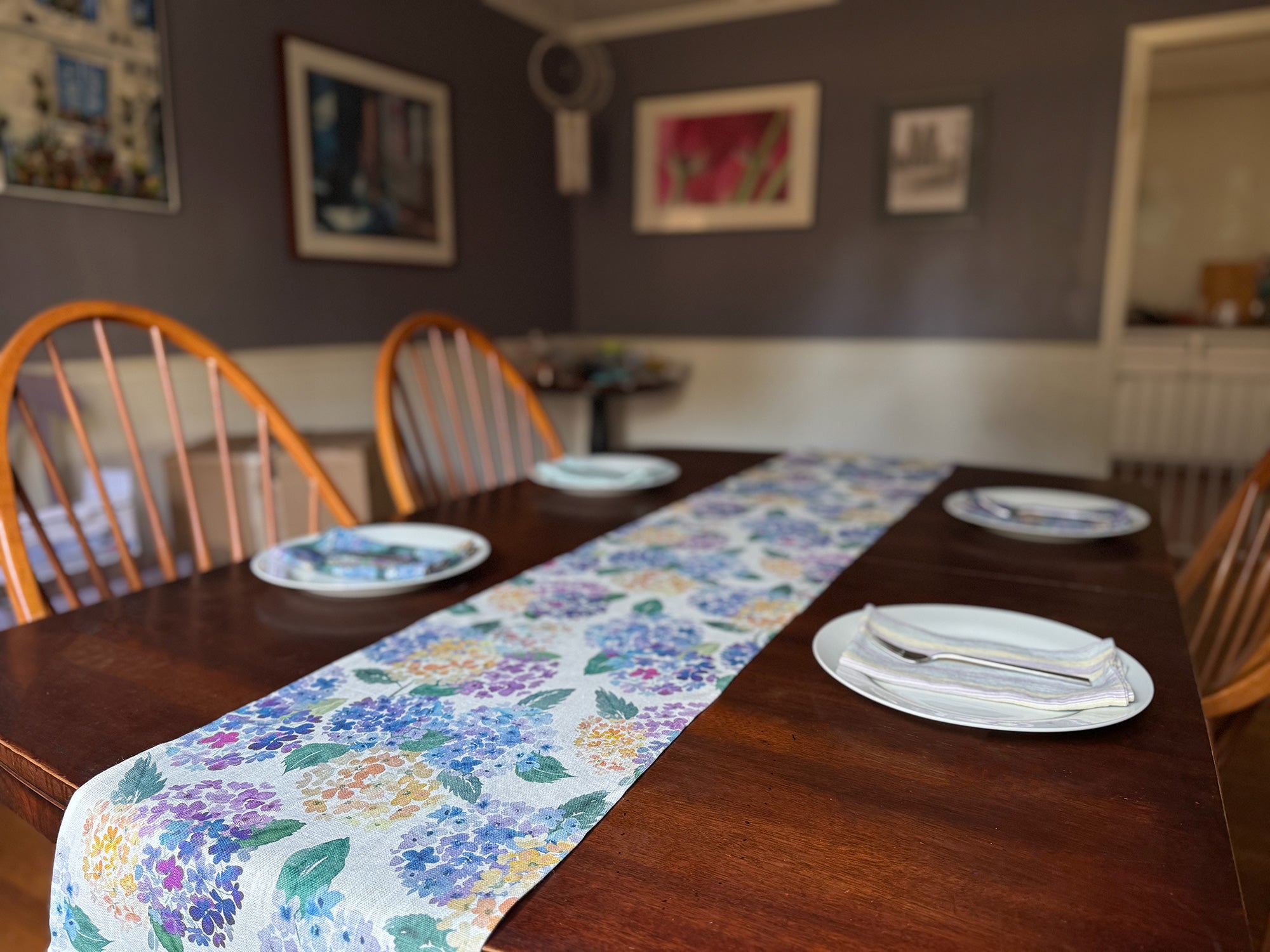endless hydrangea linen table runner