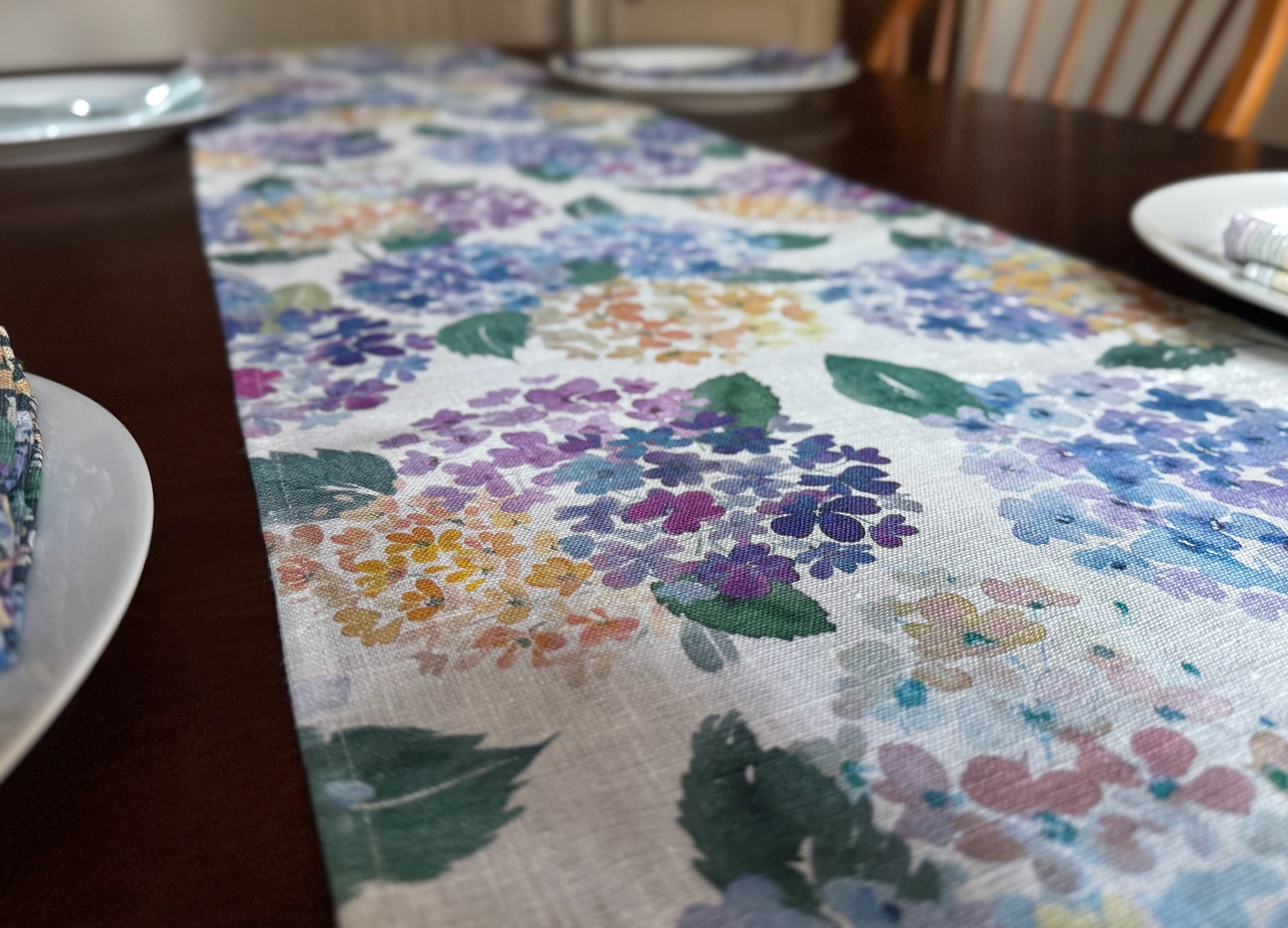 endless hydrangea linen table runner