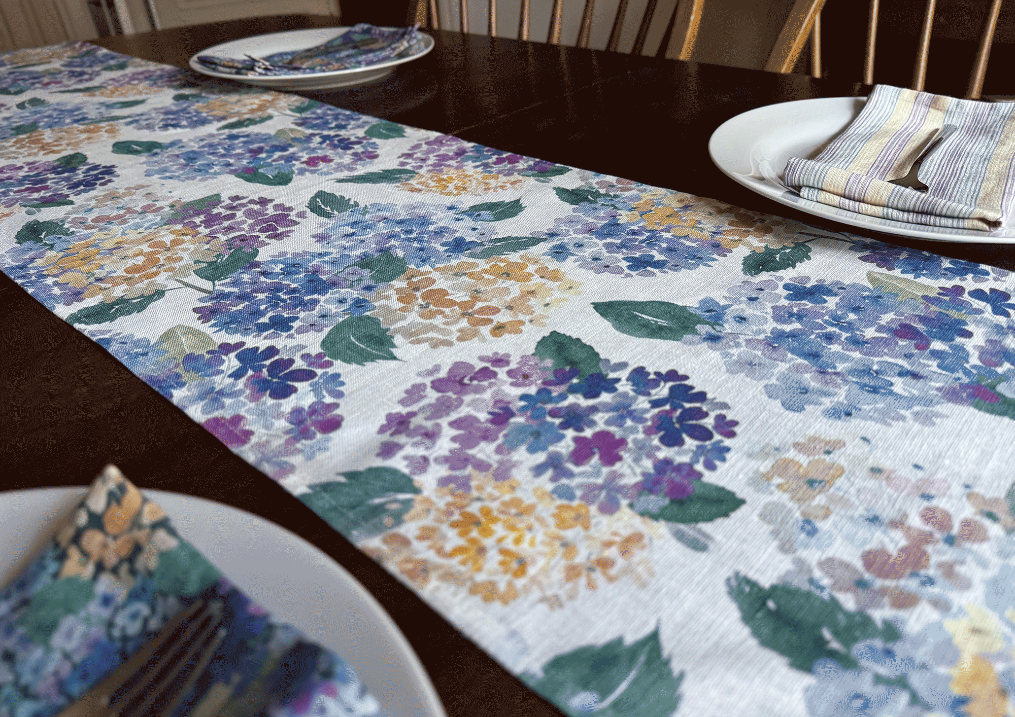 endless hydrangea linen table runner
