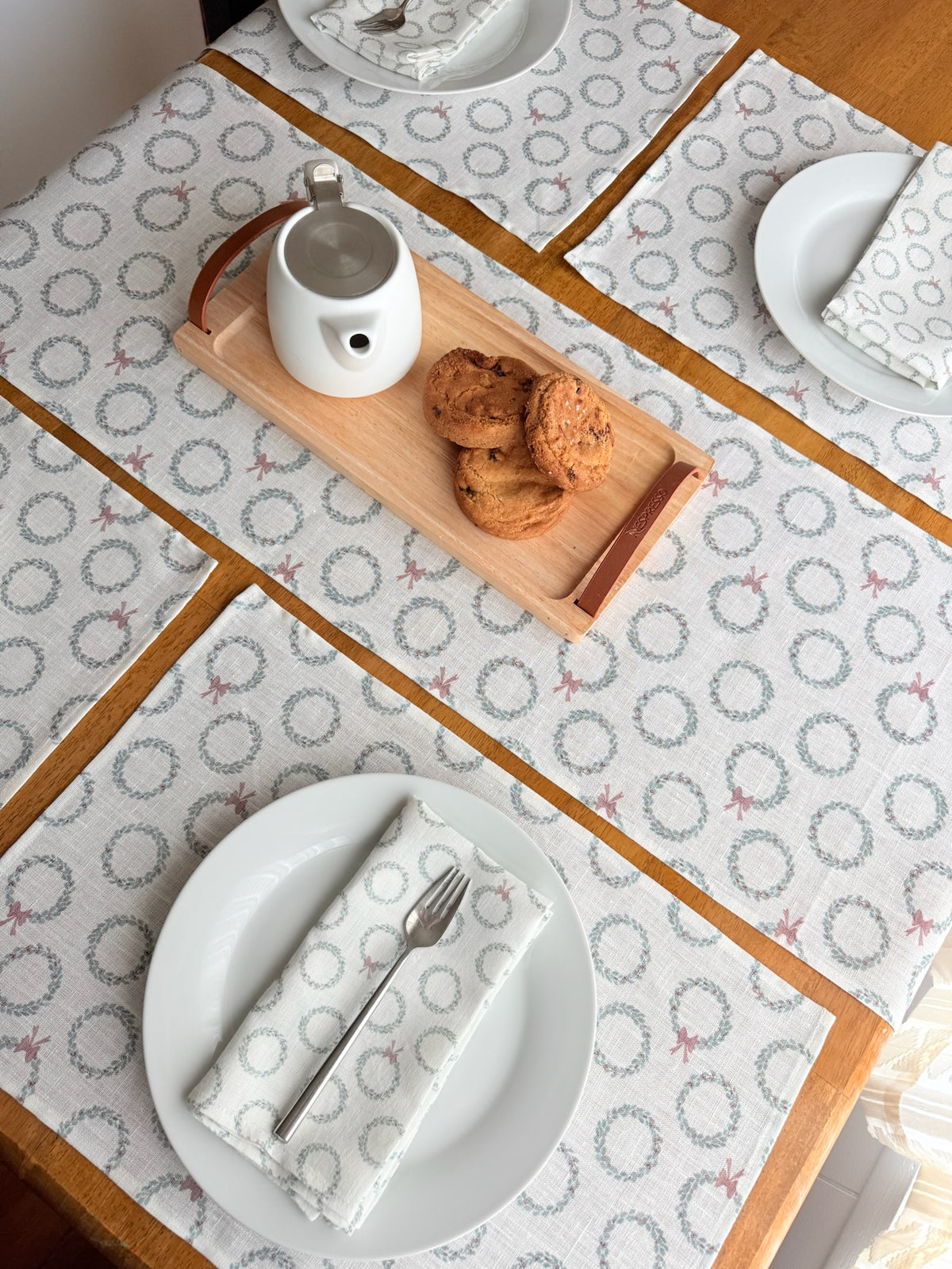 holiday wreaths european linen placemats