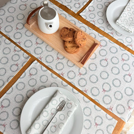 holiday wreaths european linen placemats