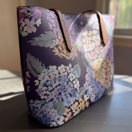 endless hydrangea carryall in vegan leather