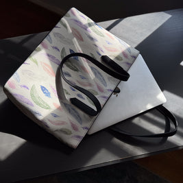 featherlight carryall in vegan leather