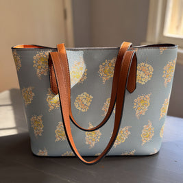golden hydrangea blooms carryall in vegan leather
