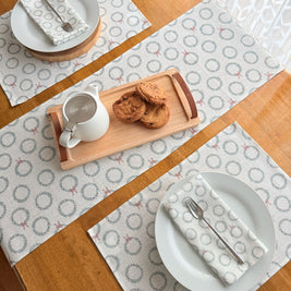 holiday wreath linen table runner