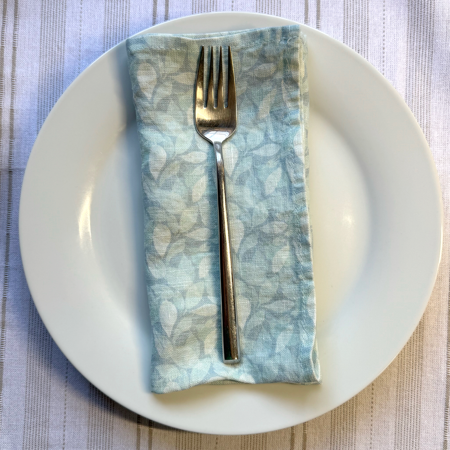 layered hydrangea leaves linen napkins